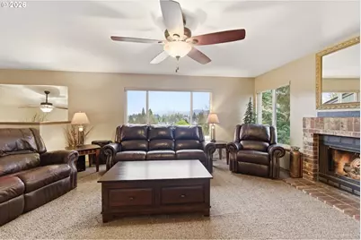 17395 Wiles Ct, Gladstone, OR 97027 - Photo 5