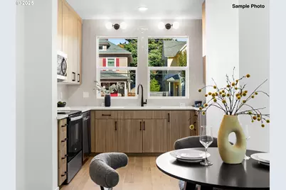 1058 SE Franklin St, Portland, OR 97202 - Photo 5