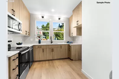 1058 SE Franklin St, Portland, OR 97202 - Photo 9