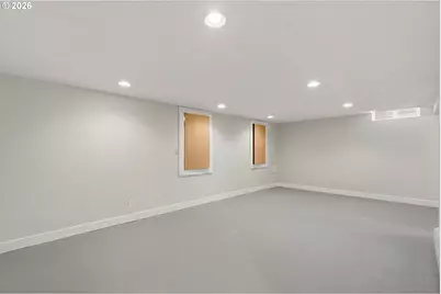 7048 N Olin Ave, Portland, OR 97203 - Photo 33