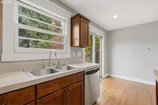 7048 N Olin Ave, Portland, OR 97203 - Photo 19