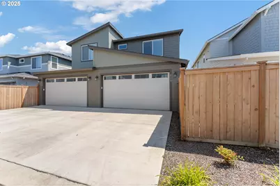 8229 SE Kinnaman St, Hillsboro, OR 97123 - Photo 17