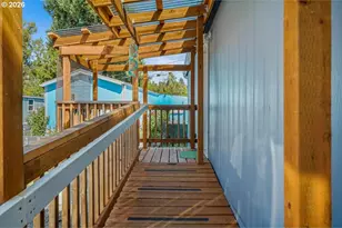 1453 N Pacific Hwy, Cottage Grove, OR 97424 - Photo 3