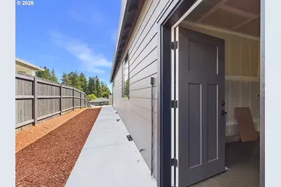 416 W 20th Way, La Center, WA 98629 - Photo 35