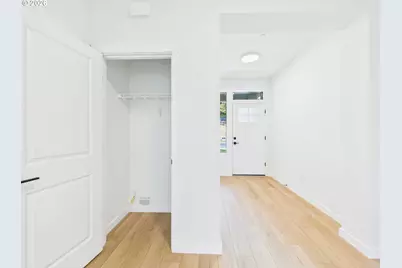 416 W 20th Way, La Center, WA 98629 - Photo 9