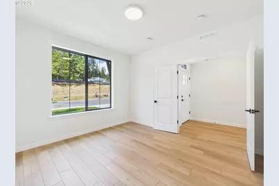 416 W 20th Way, La Center, WA 98629 - Photo 5