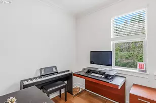 1618 SW 58th Ave, Portland, OR 97221 - Photo 9