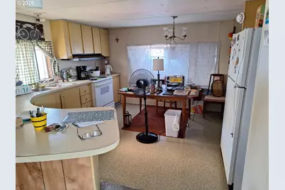112 Gilham Loop, Myrtle Creek, OR 97457 - Photo 3