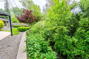 8835 SW Becker Dr, Portland, OR 97223 - Photo 3