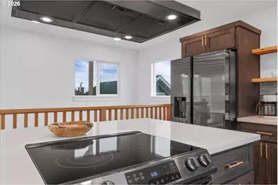 135 6th Ave, Seaside, OR 97138 - Photo 11