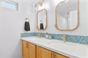 135 6th Ave, Seaside, OR 97138 - Photo 25