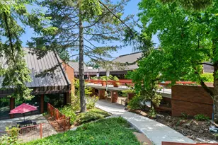 48 Eagle Crest Dr, Lake Oswego, OR 97035 - Photo 31