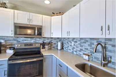 171 SW Highway 101, Lincoln City, OR 97367 - Photo 19