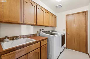 10217 SW Susquehanna Dr, Tualatin, OR 97062 - Photo 13