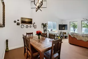 18810 NW Oak Ridge Rd, Yamhill, OR 97148 - Photo 9