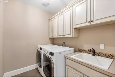 4530 SW Council Crest Dr, Portland, OR 97239 - Photo 31