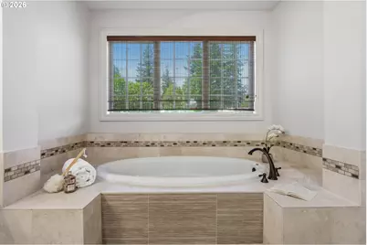 4530 SW Council Crest Dr, Portland, OR 97239 - Photo 25