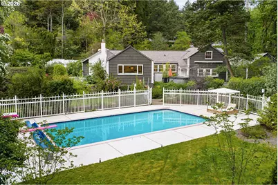 3926 SW Martins Ln, Portland, OR 97239 - Photo 37