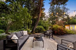 3926 SW Martins Ln, Portland, OR 97239 - Photo 5
