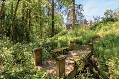3926 SW Martins Ln, Portland, OR 97239 - Photo 41
