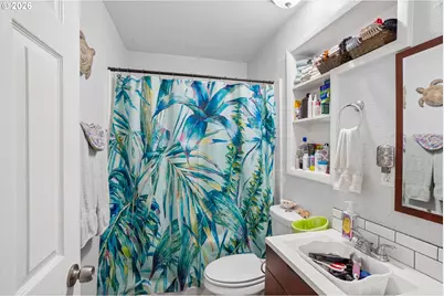 1378 6th St, Salem, OR 97304 - Photo 15