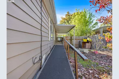 21100 NE Sandy Blvd #62, Fairview, OR 97024 - Photo 33