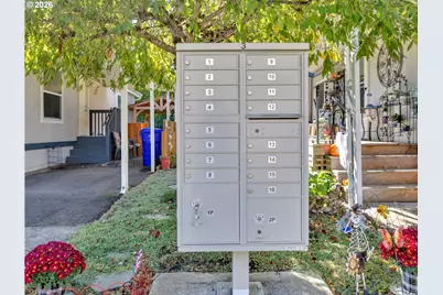 21100 NE Sandy Blvd #62, Fairview, OR 97024 - Photo 43