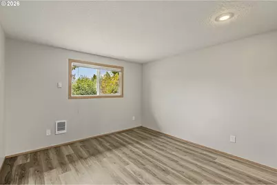 1874 NE 15th Ave, Hillsboro, OR 97124 - Photo 13