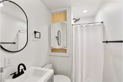 12119 SE Henderson Dr, Portland, OR 97266 - Photo 35
