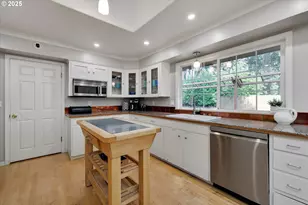 8815 SW Oleson Rd, Portland, OR 97223 - Photo 23