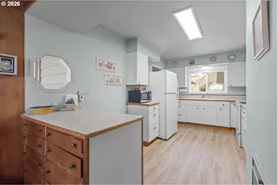 2915 NE Loop Dr, Otis, OR 97368 - Photo 11