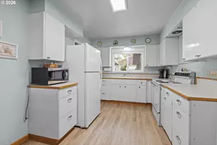 2915 NE Loop Dr, Otis, OR 97368 - Photo 13
