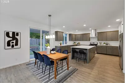 13087 SE Gateway Dr, Happy Valley, OR 97086 - Photo 17