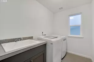 13087 SE Gateway Dr, Happy Valley, OR 97086 - Photo 31