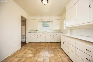 28624 Cox Butte Rd, Junction City, OR 97448 - Photo 19