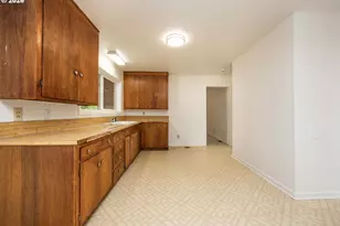 28624 Cox Butte Rd, Junction City, OR 97448 - Photo 5
