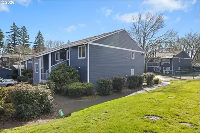 12600 SE Freeman Way #64, Milwaukie, OR 97222 - Photo 3
