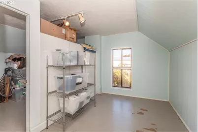 21497 Highway 99E, Aurora, OR 97002 - Photo 11