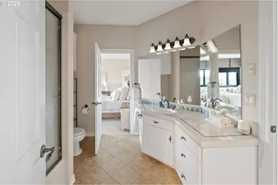 24770 SW Valley View Rd, West Linn, OR 97068 - Photo 41