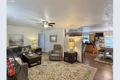225 Nestucca Ln, Roseburg, OR 97471 - Photo 5