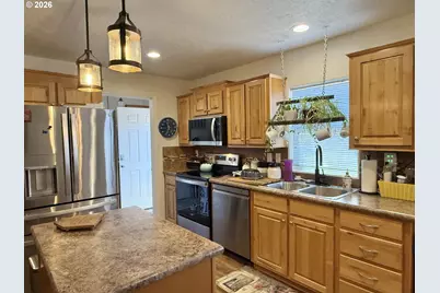 225 Nestucca Ln, Roseburg, OR 97471 - Photo 7