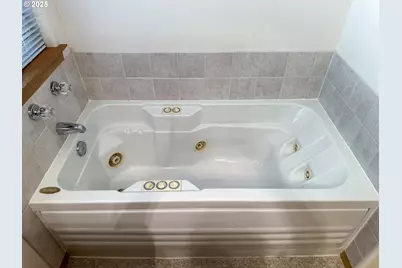 98493 N Bank Chetco River Rd, Brookings, OR 97415 - Photo 23