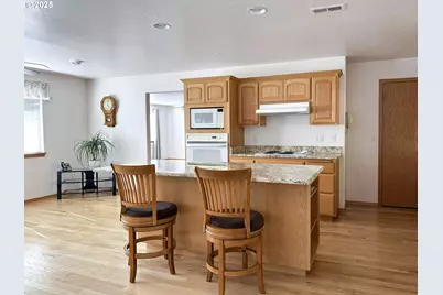 98493 N Bank Chetco River Rd, Brookings, OR 97415 - Photo 17