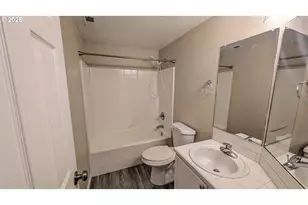 18541 SW Takena Ct, Beaverton, OR 97003 - Photo 17