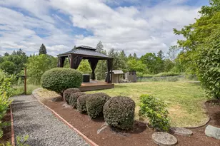 1002 W Charles St, Newberg, OR 97132 - Photo 41