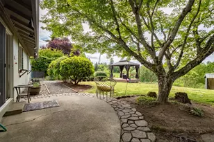 1002 W Charles St, Newberg, OR 97132 - Photo 35