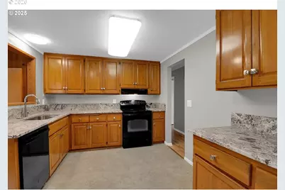 29652 Lusk Rd, Eugene, OR 97405 - Photo 9