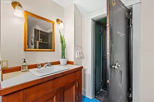 1111 NW 25th Ave, Portland, OR 97210 - Photo 23