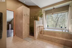 1760 SW Goucher Ct, McMinnville, OR 97128 - Photo 15