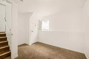 653 SW Sherman St, Portland, OR 97201 - Photo 31